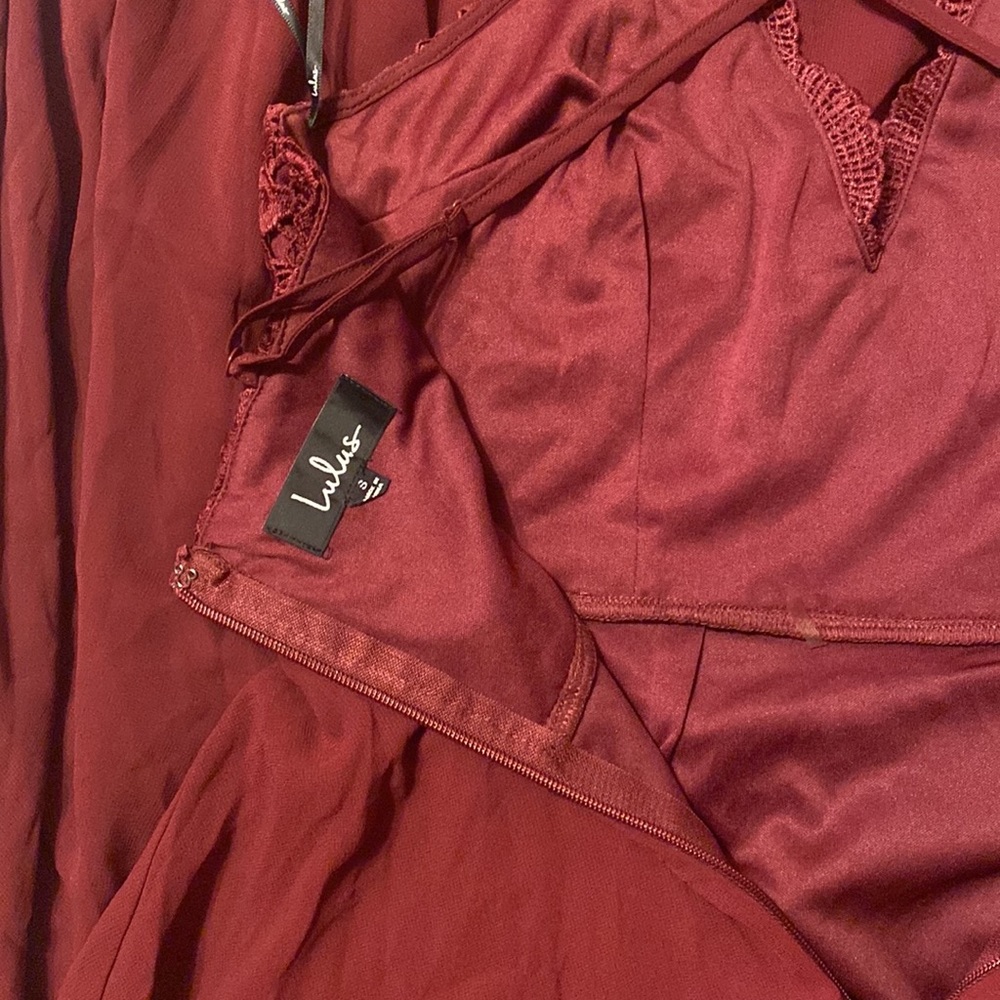 Lulus - Picture 3 of 3